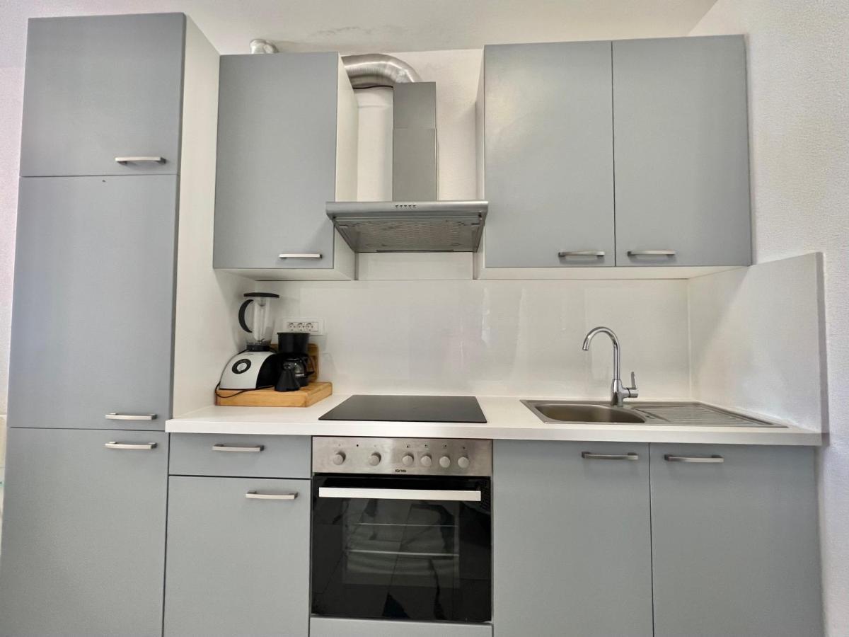 Apartmani Ana Dramalj Exterior foto