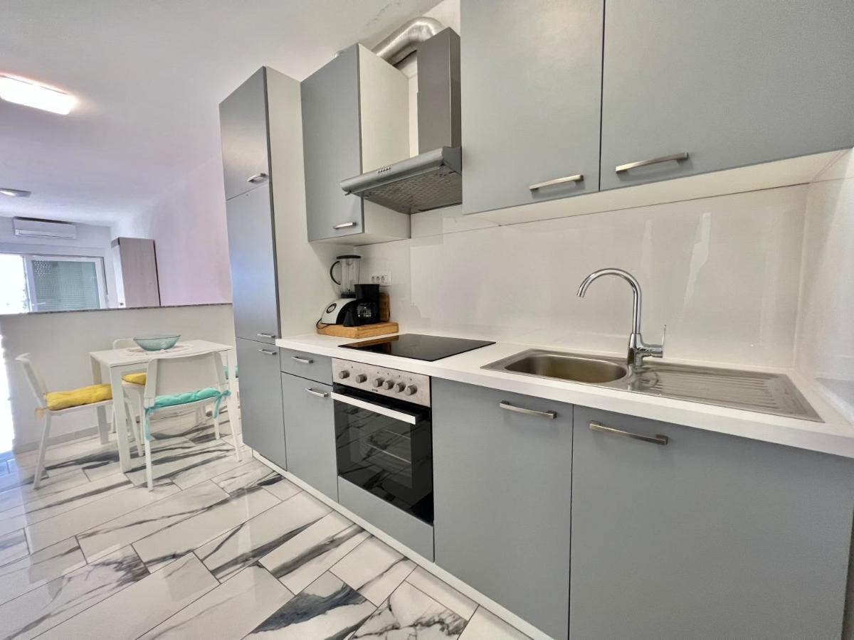 Apartmani Ana Dramalj Exterior foto