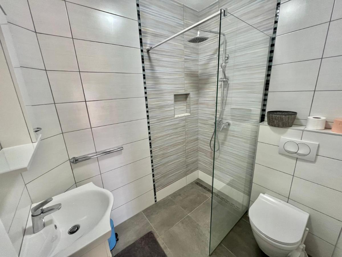 Apartmani Ana Dramalj Exterior foto